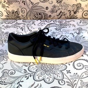 Adidas Sleek Leather Sneaker - like new!